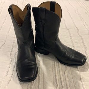 Black Ariat Boots